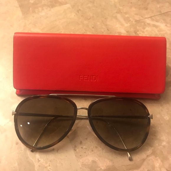 Fendi aviator sunglasses